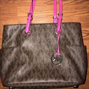 Michael Kors purse excellent condition